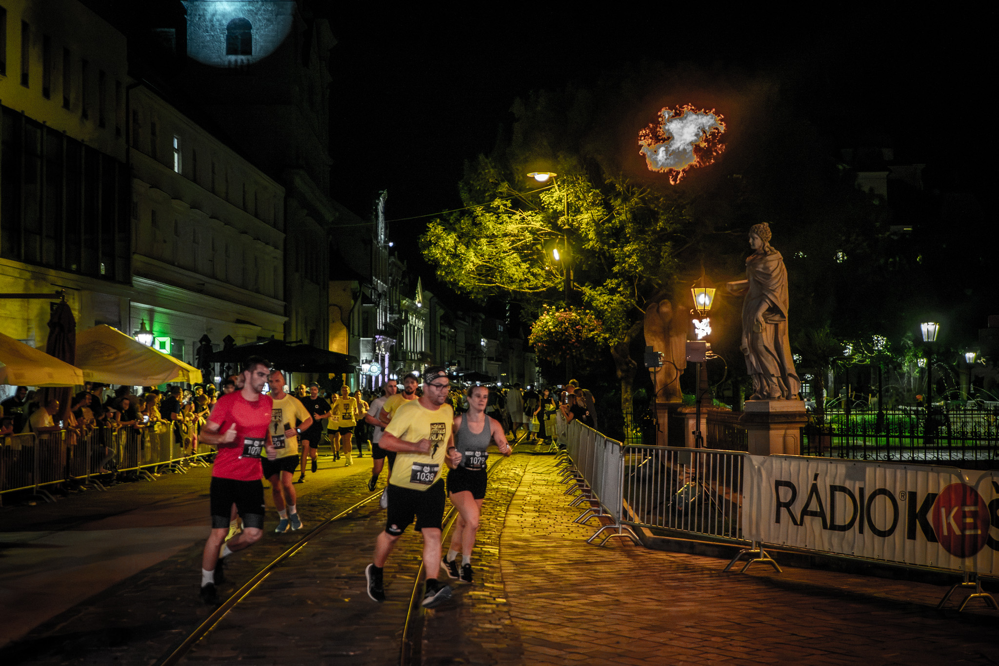 NIGHT RUN-23